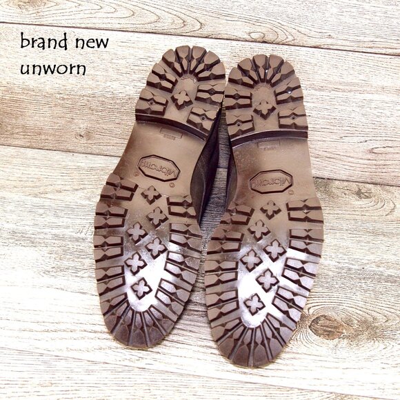 * NIB * $525 GRAVATI Bergdorf Goodman Women's 8.5 M Boot 3696 * add $15 Trees - Picture 3 of 15